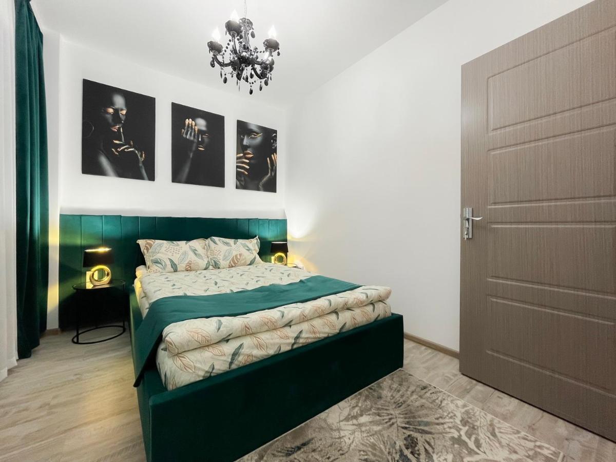 Smarald Apartament Iulius Mall Яш Екстериор снимка